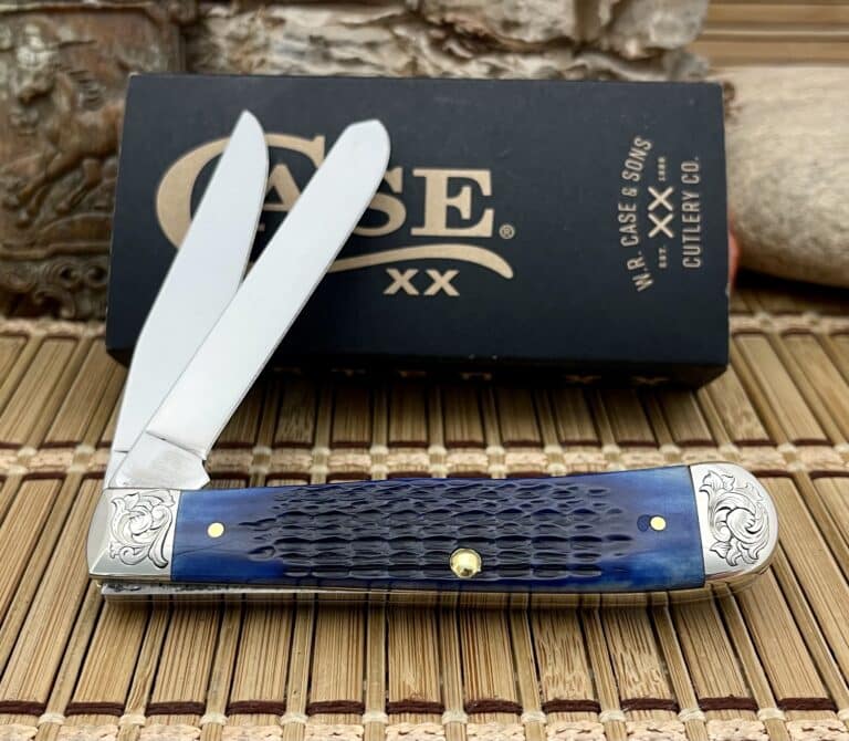 Case XX USA Amazing Custom BLUE Bone Scrolled Trapper Pocket Knife - Image 2