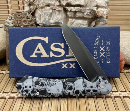 Case XX USA 2023 Black Anodized Aluminum S35VN Skulls 64645 Kinzua Flipper Knife