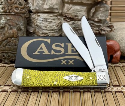 Case XX USA 2023 Yellow Bone Yellow Edition Lizard Skin 1/500 Trapper Knife