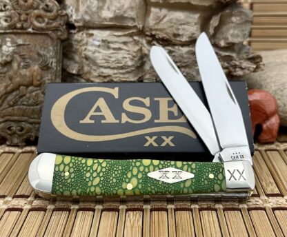 Case XX USA Yellow Bone Green Edition Lizard Skin 1/500 Trapper Knife