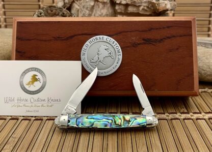 Queen Cutlery USA Wild Horse Custom Exotic Green Abalone Senators Knife #1/1 - Image 2