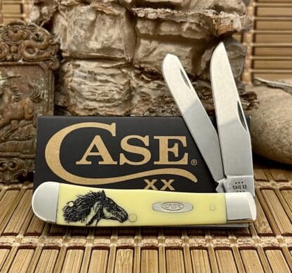 Case XX USA Beautiful Smooth Yellow WILD MUSTANG Trapper Pocket Knife