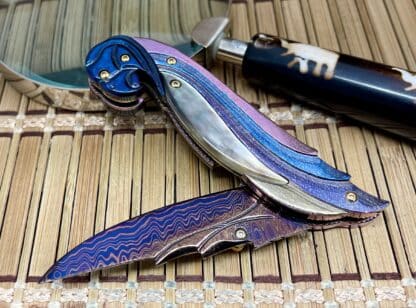 Suchat Jangtanong Custom Black Lip Pearl Anodized Titanium Damascus Steel Art Knife - Image 4