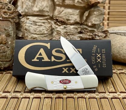 Case XX USA White Jigged Synthetic Sparxx 60199 Lockback Pocket Knife