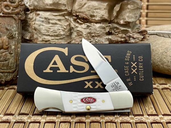 Case XX USA White Jigged Synthetic Sparxx 60199 Lockback Pocket Knife