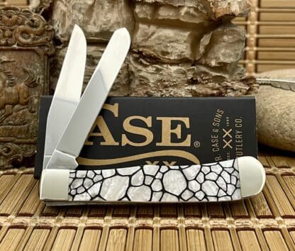 Case XX USA White Pearl SCORPION Edition 1/500 Trapper Pocket Knife NEW - Image 2