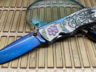 Suchat Jangtanong Custom Black Lip Pearl BLACK WIDOW Anodized Titanium Blue Damascus Steel Art Knife