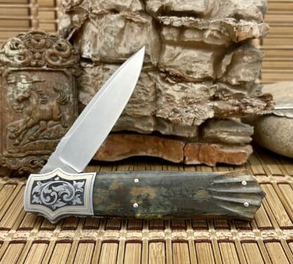 W.D. Pease Custom 24KT Inlaid Engraved Fluted Mammoth Fossil ATS-34 Side Lock Knife - Image 6