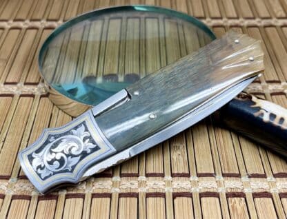 W.D. Pease Custom 24KT Inlaid Engraved Fluted Mammoth Fossil ATS-34 Side Lock Knife - Image 2