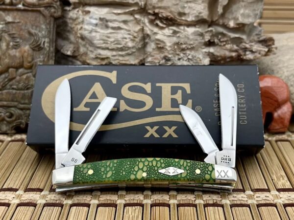 Case XX USA 2023 Yellow Bone Green Lizard Skin 1/500 Small Congress Knife