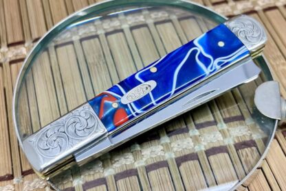 Case XX USA Beautiful Custom Patriotic Kirinite Scrolled Razor Barlow Knife - Image 2