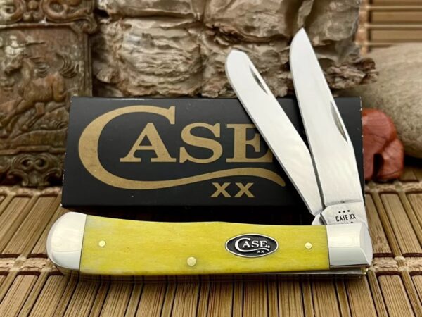 Case XX USA 2024 Smooth Yellow Bone Black Oval 20030 Trapper Pocket Knife