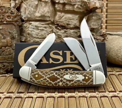 Case XX USA Antique Bone Gold Edition Magicians Rattlesnake & Barbed Wire Sowbelly Knife