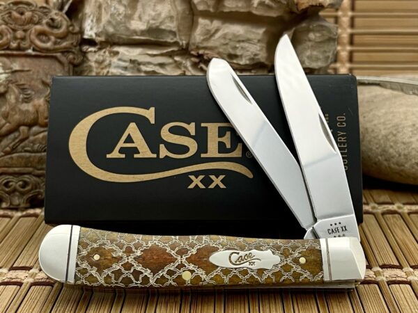 Case XX USA Antique Bone Gold Edition Magicians Rattlesnake & Barbed Wire Trapper Knife