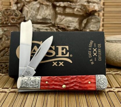 Case XX USA Custom Dark Red Bone Patriotic Scrolled Razor Barlow Knife - Image 3