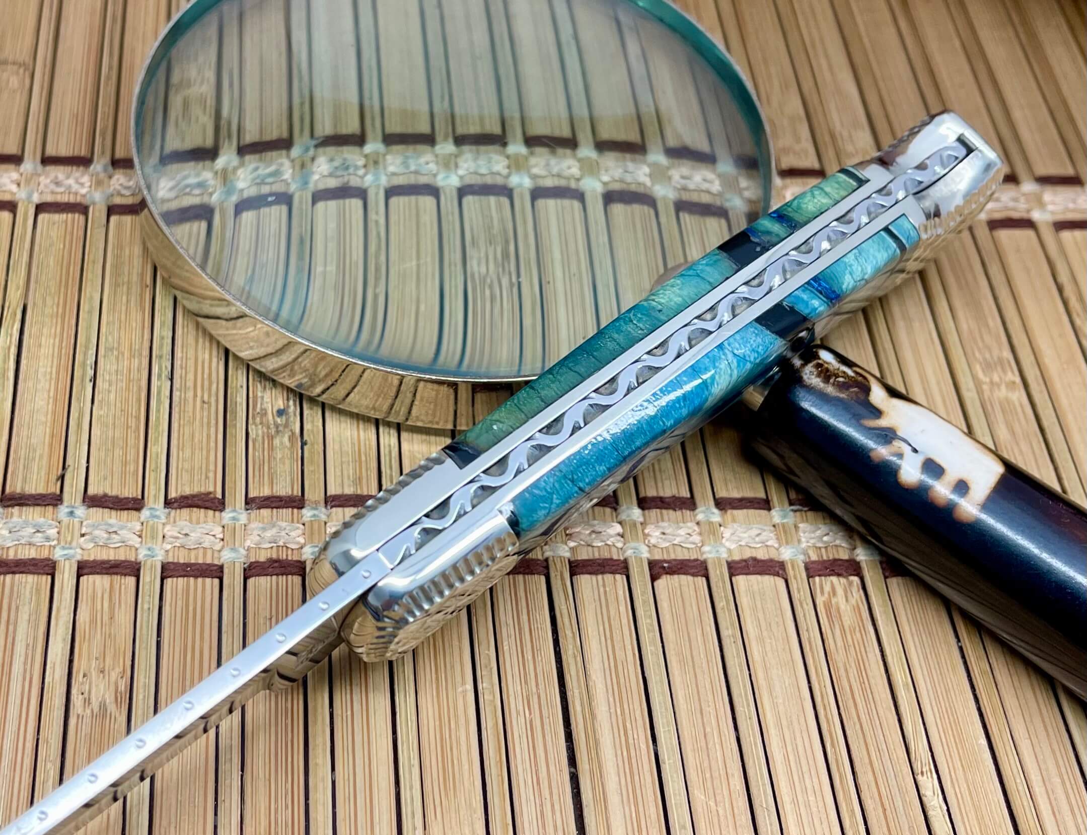Buck 110 USA Wild Horse Custom Cross-Cut Blue Mammoth Fossil