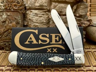 Case XX USA Gray Bone Alligator Skin 1/500 Diamond XX Trapper Knife