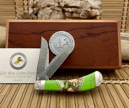 Case XX Wild Horse Custom 24KT Green Turquoise Damascus Saddlehorn Knife #1/1 - Image 2