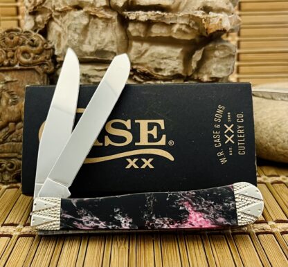 Case XX USA Custom Black Salmon Engraved Trapper Knife - Image 3