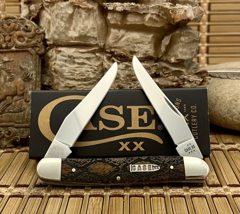 Case XX USA 2025 Antique Bone Diamondback Snake Skin 1/500