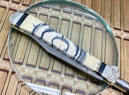 Case XX Wild Horse Custom Cross-Cut Mammoth & Onyx Damascus Slimline Trapper Knife #1 - Image 4