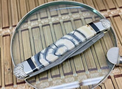 Case XX Wild Horse Custom Cross-Cut Mammoth & Onyx Damascus Muskrat Knife #1 - Image 2