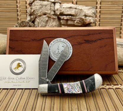 Case XX Wild Horse Custom Paua Abalone & Onyx Damascus Saddlehorn Knife #1 - Image 3