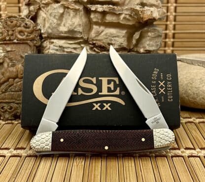 Case XX USA Custom Red Bone Diamondback Muskrat Knife – Engraved, Diamond XX Shield - Image 3