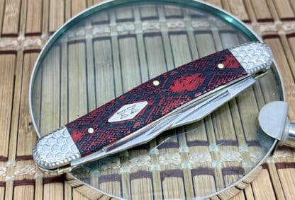 Case XX USA Custom Red Bone Diamondback Muskrat Knife – Engraved, Diamond XX Shield - Image 2