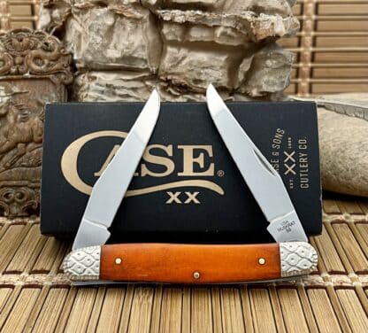 Case Muskrat Knife – Persimmon Bone with Diamond XX Shield & Engraved Bolsters - Image 3
