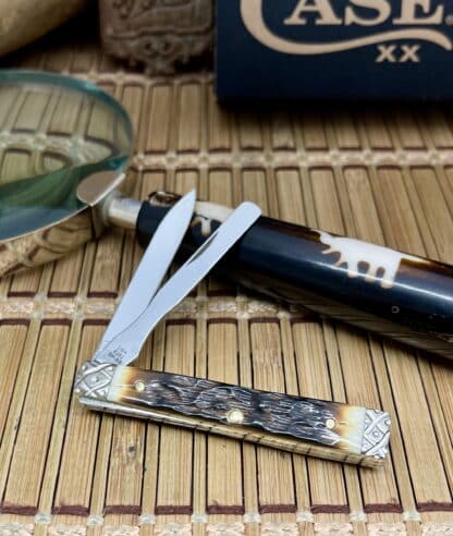 Case XX Engraved – Custom Baby Doc Knife in Hand-Fired Amber Bone #003 of 100 - Image 5