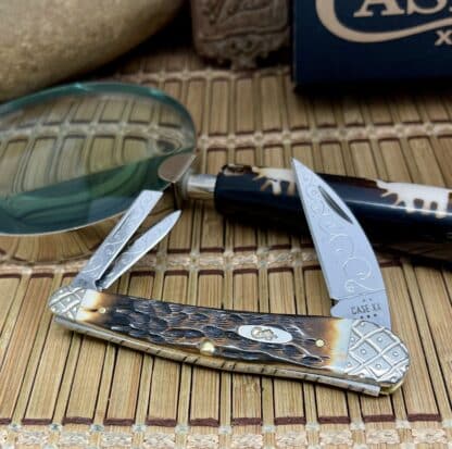 Seahorse Whittler – Case XX Custom Amber Bone Knife with Engraved Bolsters (#002 of 100) - Image 2