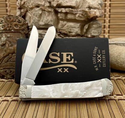 Case Custom Golden Rose Trapper Knife – White Mica Pearl | #1 of 1 - Image 3