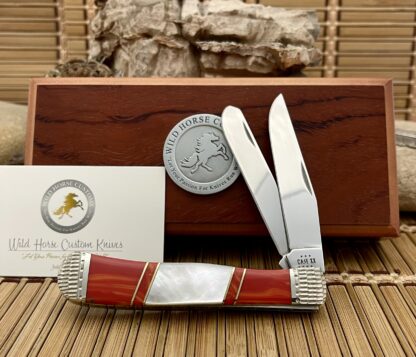 Case XX Wild horse custom trapper knife, red spiny