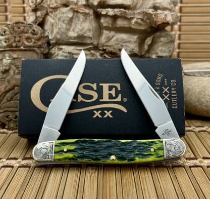 Radiant Case XX Custom Green Apple Bone Muskrat – 1-of-a-Kind Collector’s Knife - Image 3