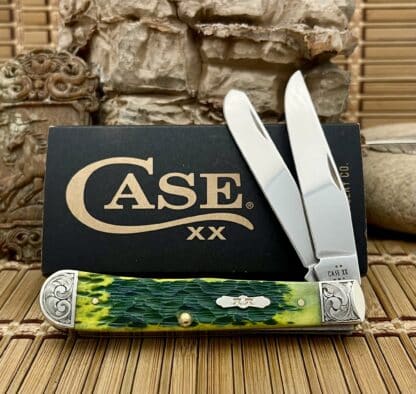 Case XX Custom Engraved Green Apple Trapper Knife