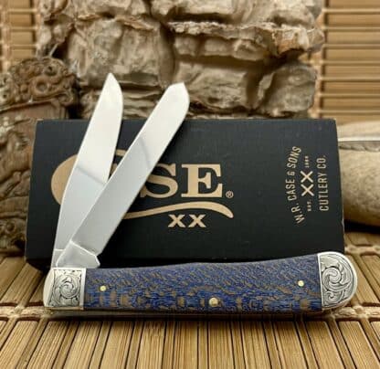 Spectacular Case XX Custom Engraved Blue Sycamore Trapper – 1-of-a-Kind Collector’s Piece - Image 3