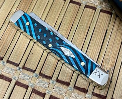 Caribbean Bone USA Flag Baby Doc – Case XX 12518USF | 1/500 Limited Edition - Image 2
