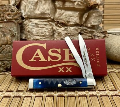 Case XX Custom Gator Jig Ocean Blue Baby Doc Knife