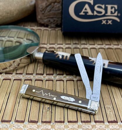 Case XX Limited Baby Doc – Custom Antique Bone Gold Heartbeat Knife - Image 2