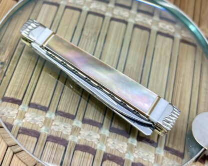 Case XX Wild Horse Custom Brown Lip Pearl and Fossil Baby Doc Knife – Limited Edition #2 of 5 - Image 3
