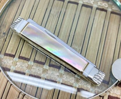Case XX Wild Horse Custom Brown Lip Pearl and Fossil Baby Doc Knife – Limited Edition #2 of 5 - Image 4