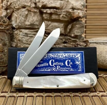 Rare Titusville Cutlery Co Trapper – Mother of Pearl, 1 of 100 - Image 2