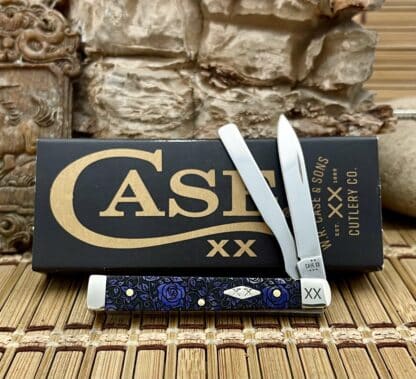 Ultra Violet Roses Baby Doc Knife – Case XX 2025 (1 of 500)