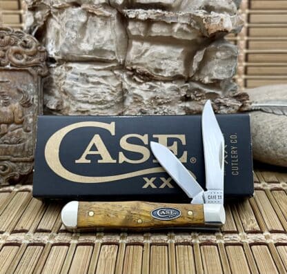 Case XX USA Yellow Curly Oak Swell Center Jack Knife