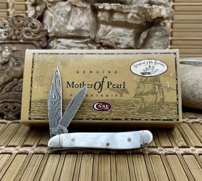 Rare 2008 Case XX Mother of Pearl Damascus Peanut Knife #9181 - Image 3