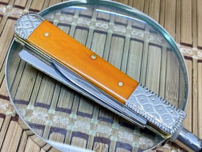 Splendid Engraved Persimmon Bone Razor: Exclusive USA-Crafted Gem - Image 3