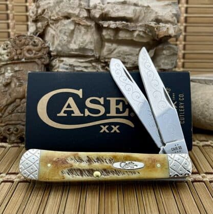 Case XX USA Custom 6.5 Bone Stag Engraved Trapper Knife w/ Clip #02 of 50 – Limited Collector’s Edition - Image 4