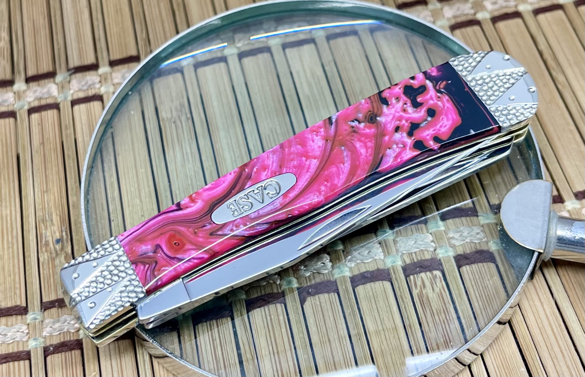 Case XX USA Beautiful Custom Black Salmon Engraved Trapper Pocket Knife - Image 2