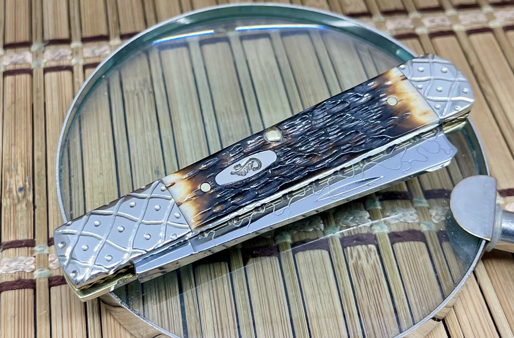 Case XX USA Custom Hand-Fired Peachseed Amber Bone Scrolled Razor Barlow Pocket Knife #27 – 1 of 100 Made - Image 3